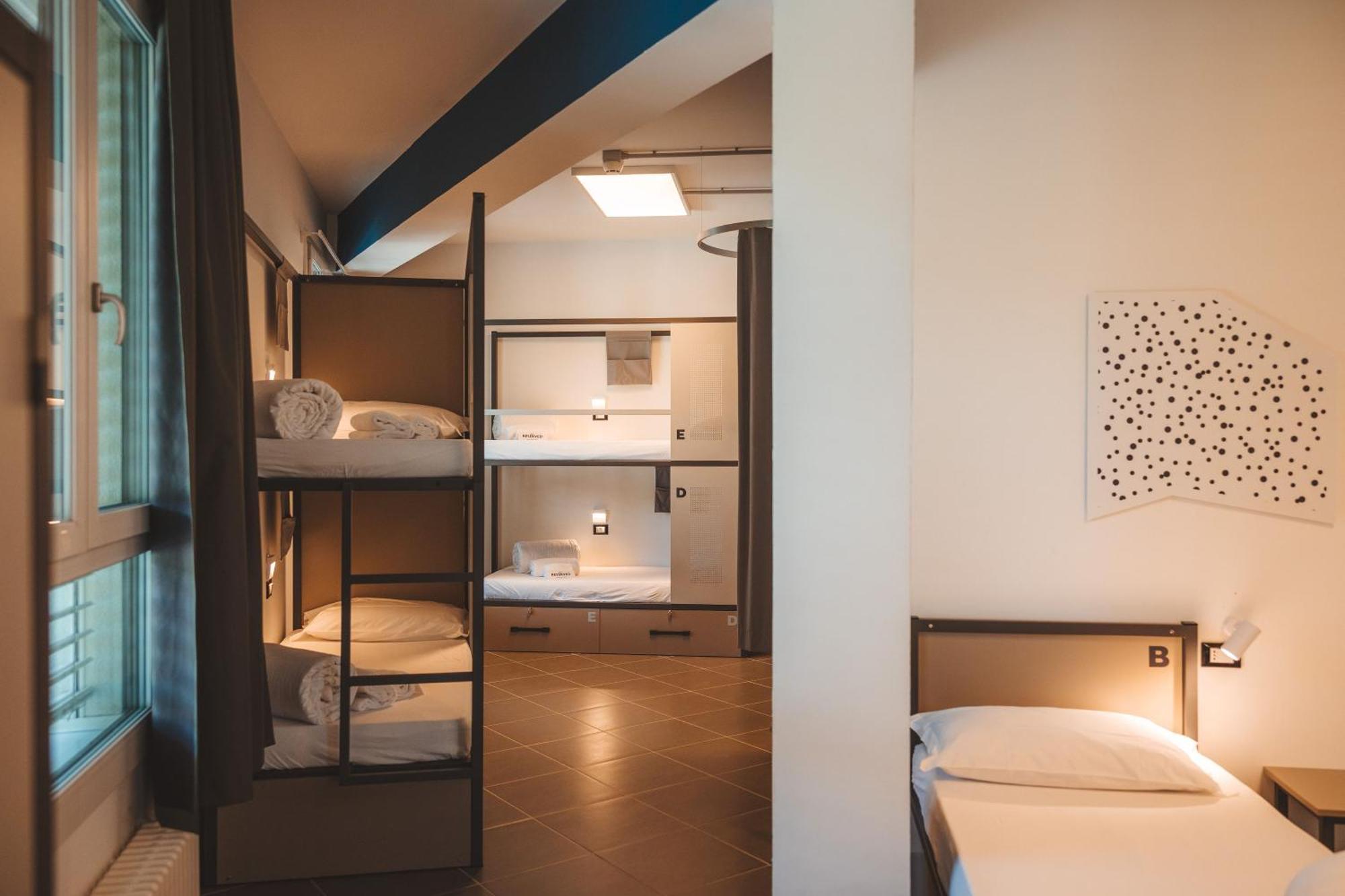 Lecco Hostel & Rooms Exterior photo